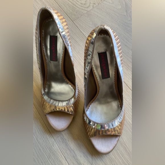 Brand new size 6 women’s heels - Picture 1 of 2